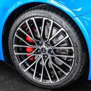 Tweekleurig met zilveren rand